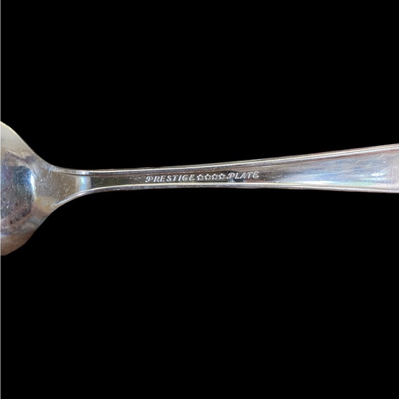 Set of Oneida Prestige 1951 Distinction Flatware. 28 pcs 7 place settings. - Picture 6 of 6